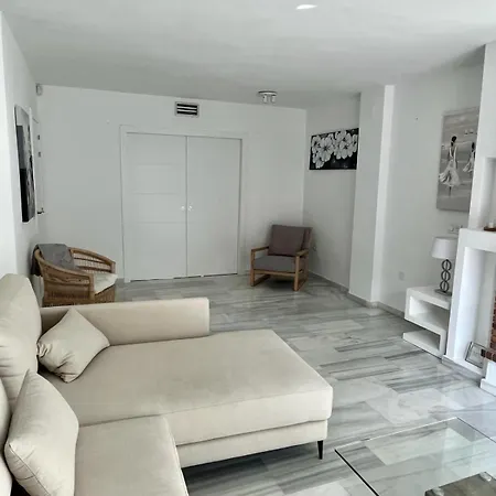 Newly Refurbished Townhouse Naranjos, Puerto Banus Marbella
