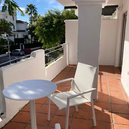 Newly Refurbished Townhouse Naranjos, Puerto Banus Holiday home *