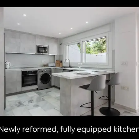 Newly Refurbished Townhouse Naranjos, Puerto Banus